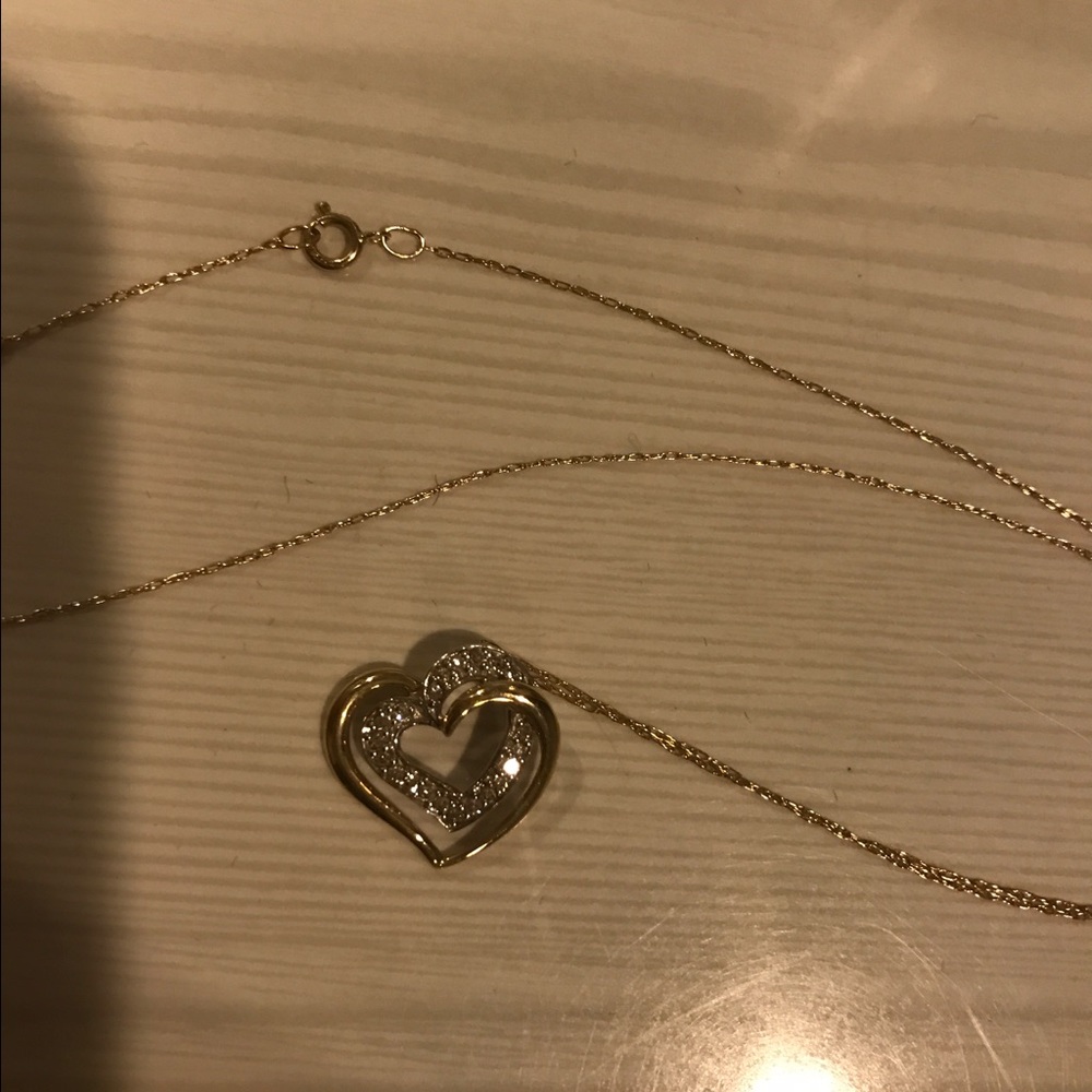 GOLD HEART DIAMOND NECKLACE