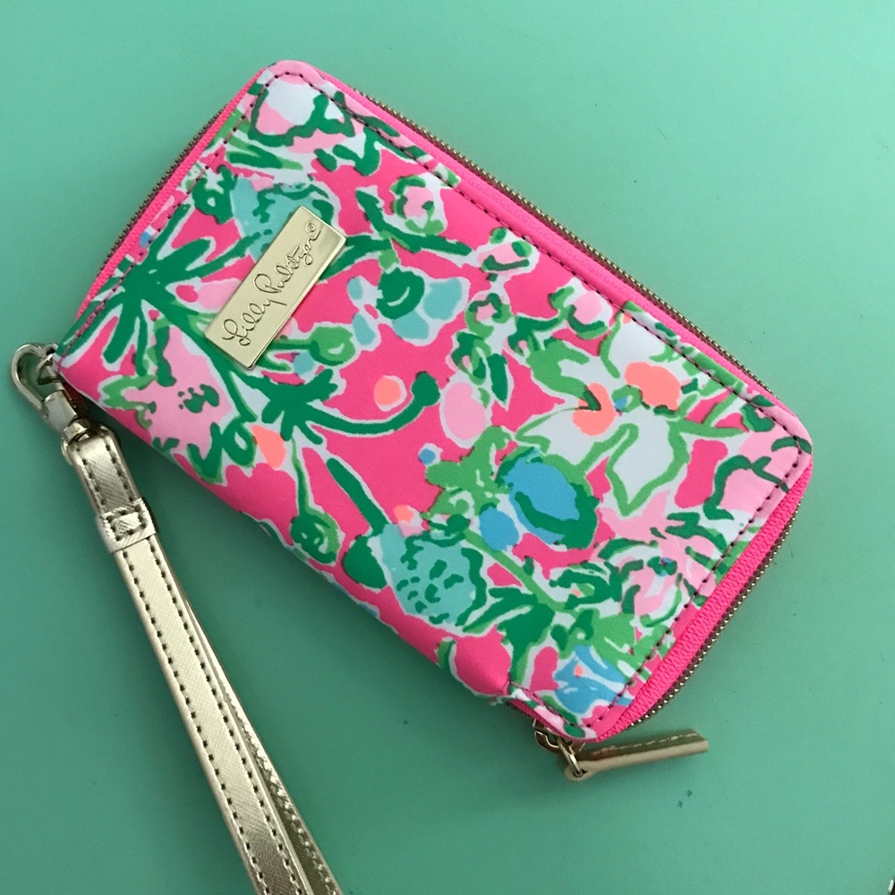 NEW Lilly Pulitzer Tiki Palm iPhone 6 wristlet