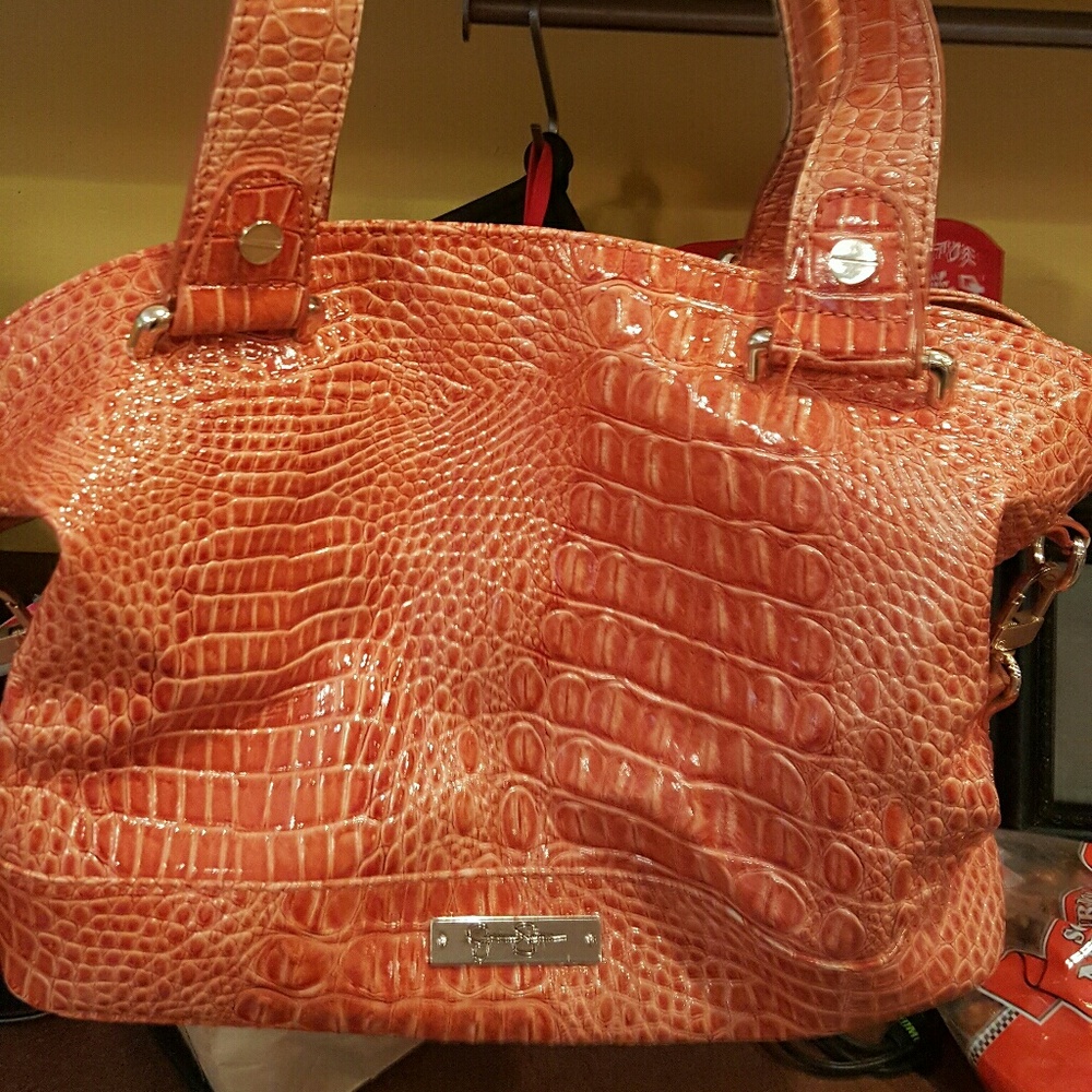 Jessica Simpson purse