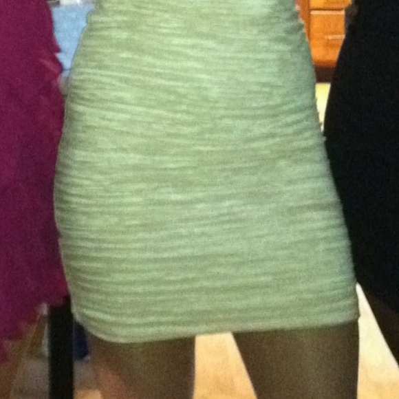 Cream strapless dress - Picture 6 of 6