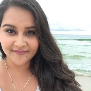 Meet your Posher, Mariela