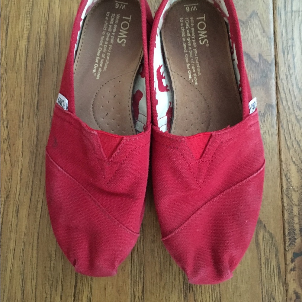 Red Toms