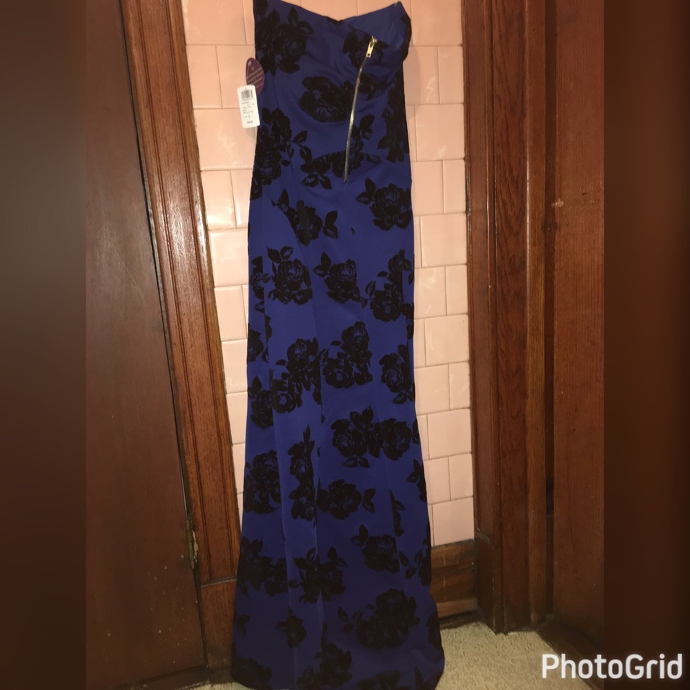 Prom dress - Picture 3 of 3