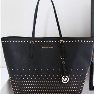 Michael kors jet set studded special friend nfs
