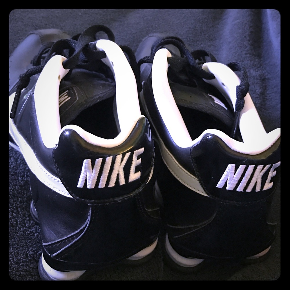 Nike Shox (black and white)