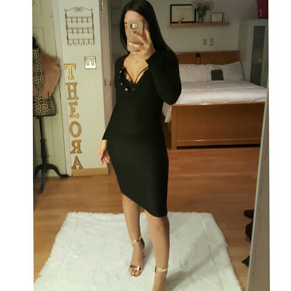 ▪LAST ONE▪"Sneak Peek" Henley Dress NWOT - Picture 2 of 8