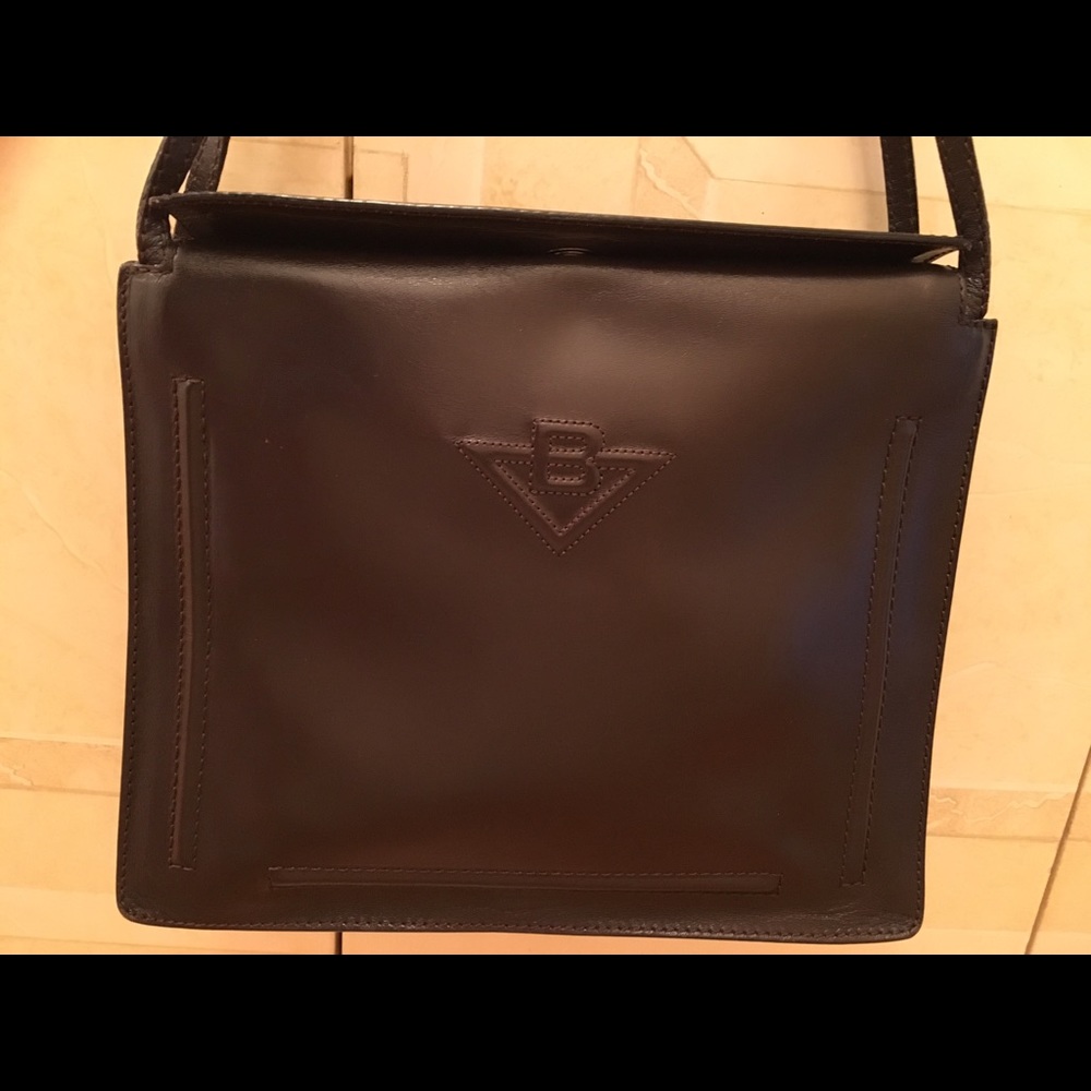 Authentic Bottega Veneta Ladies shoulder bag
