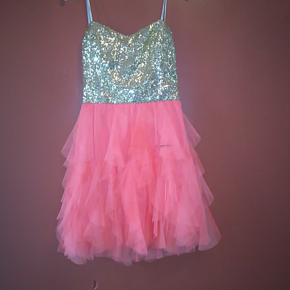 B. DARLIN dress