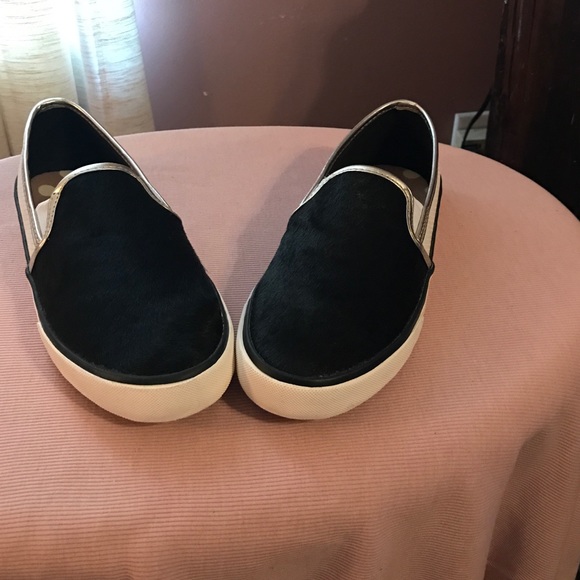 Designer Shoes - Picture 2 of 4