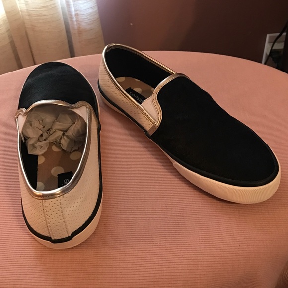 Designer Shoes - Picture 3 of 4