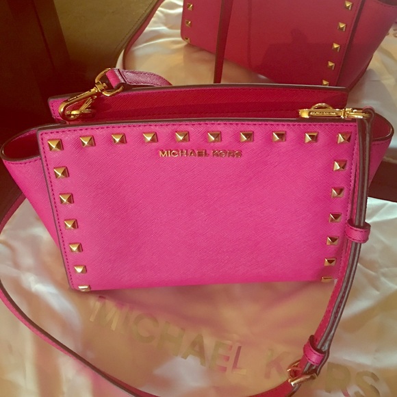 Michael Kors Selma Studded Saffiano Messenger - Picture 3 of 8