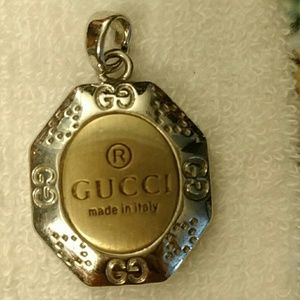Gucci necklace pendant Rare beauty! Unisex