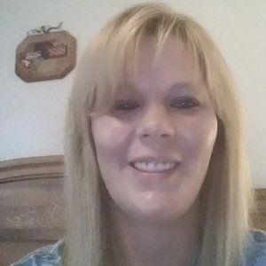 Meet your Posher, Angie