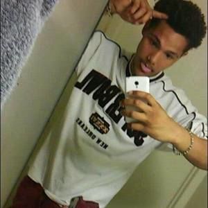 Meet your Posher, Lawrence