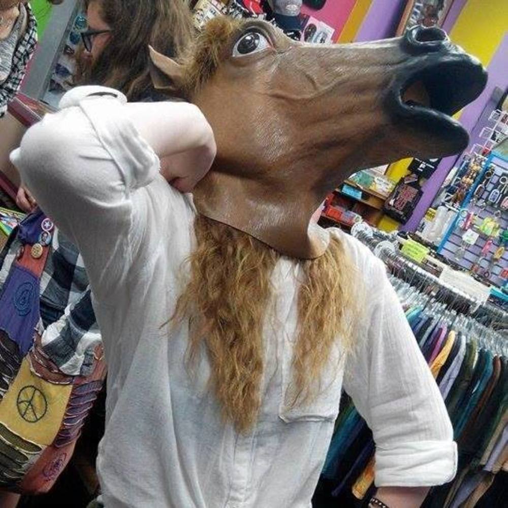 Meet your Posher, Julia