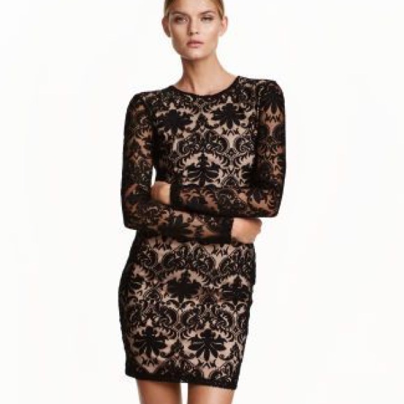 H&M Dresses & Skirts - Fitted damask lace nude dress sz4