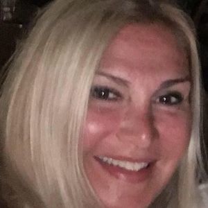 Meet your Posher, Isabel