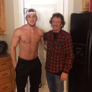 Meet your Posher, Derek