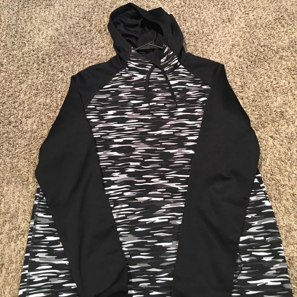 Womens Nike dri fit sweatshirt