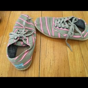 Pink and gray lace up Toms