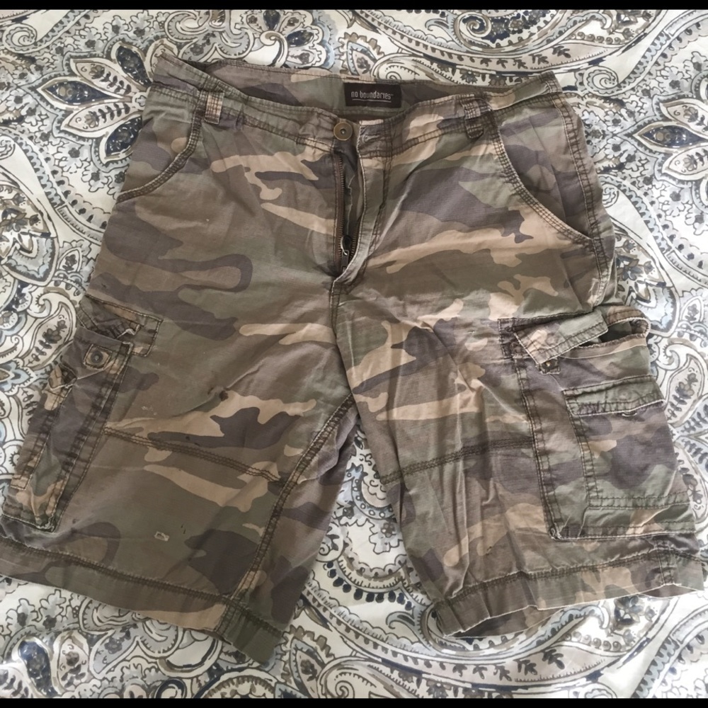 Men's Camo Cargo Shorts Size 32
