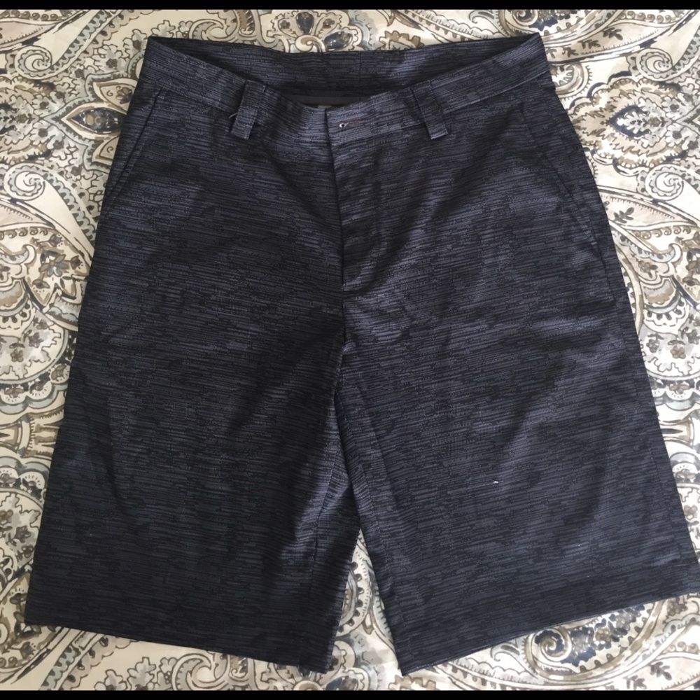 NWOT Men's Grey Shorts Size 32