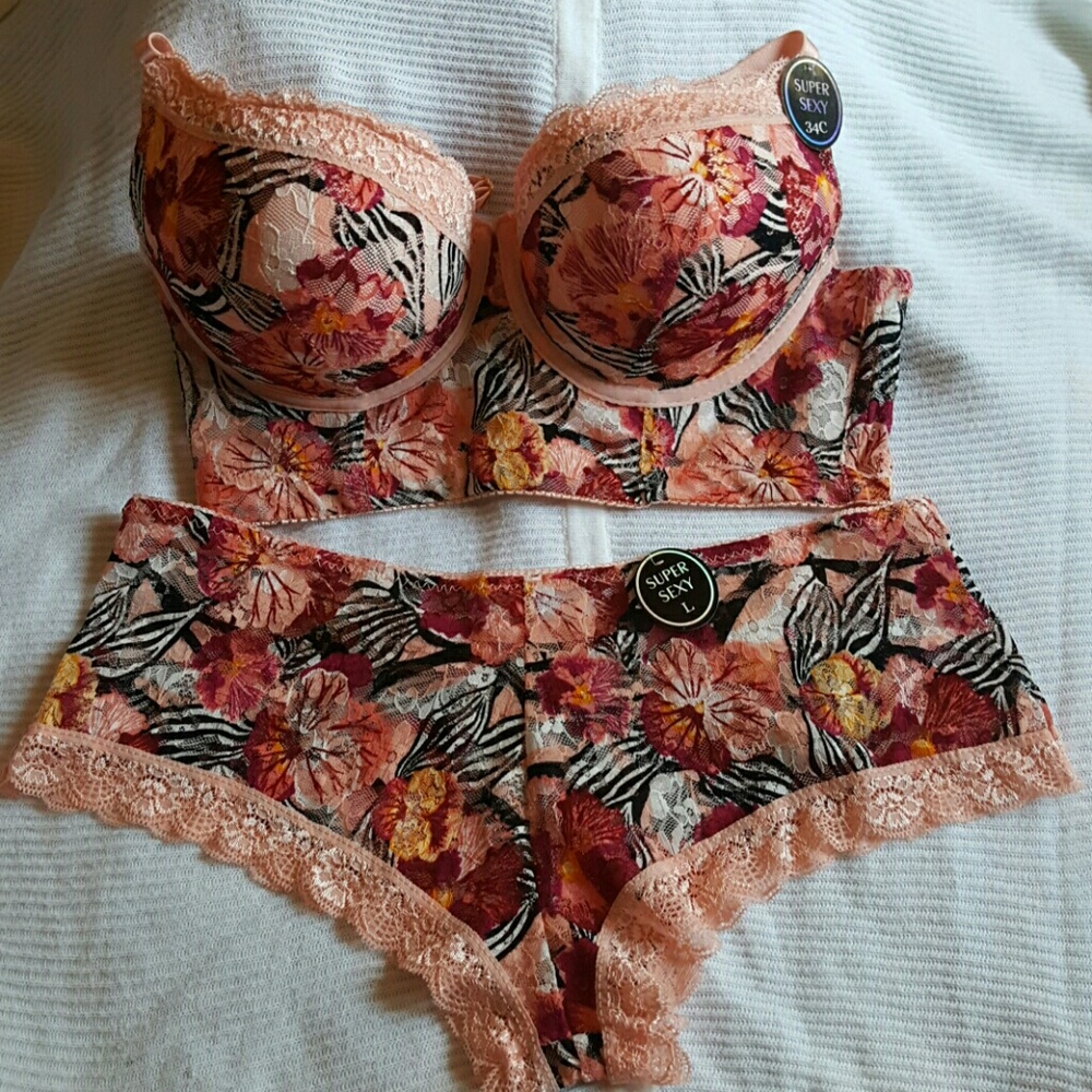 Super Sexy Push Up Bra and Panty Set