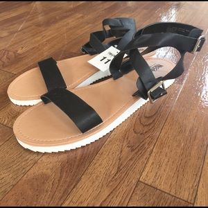 Mosimmo Black Sandals -size 11