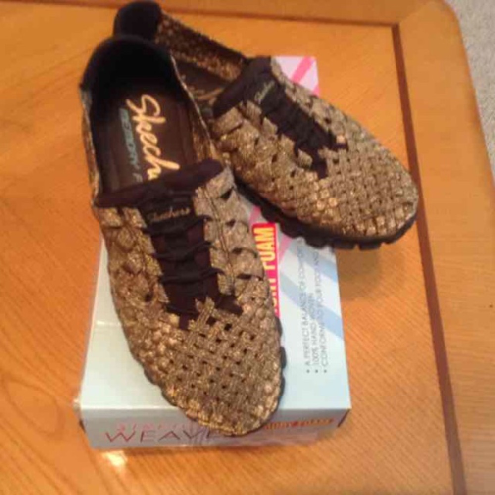 Sketchers Gold Mesh Shoes size 7