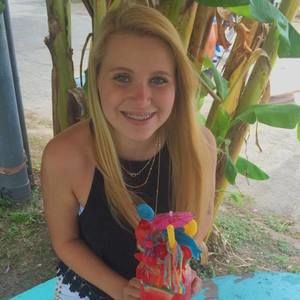 Meet your Posher, Kaitlyn