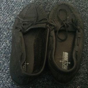 women's size 9 minnetonka moccasins