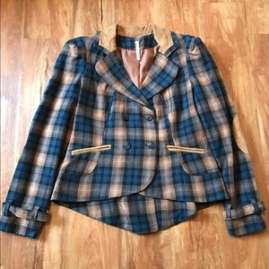 Plaid Willow &a Clay jacket. Fully lined. Size L.