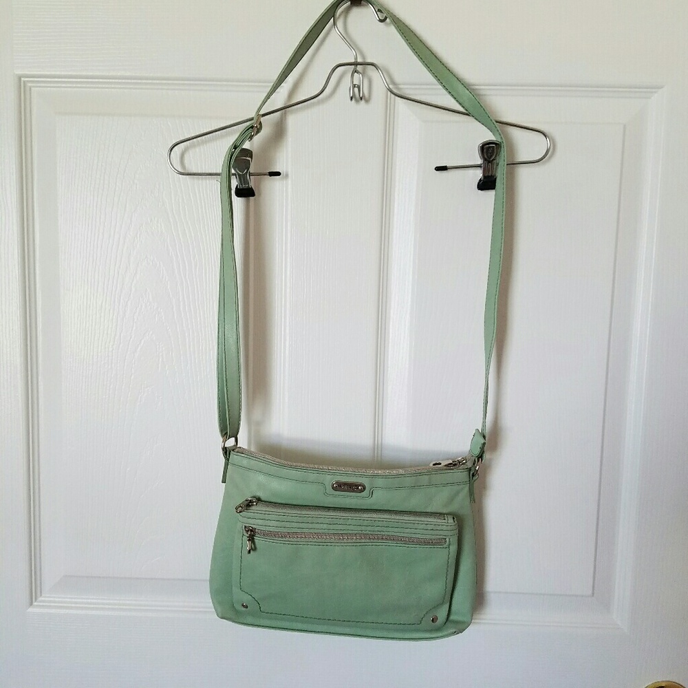 RELIC Crossbody Bag. Crossover