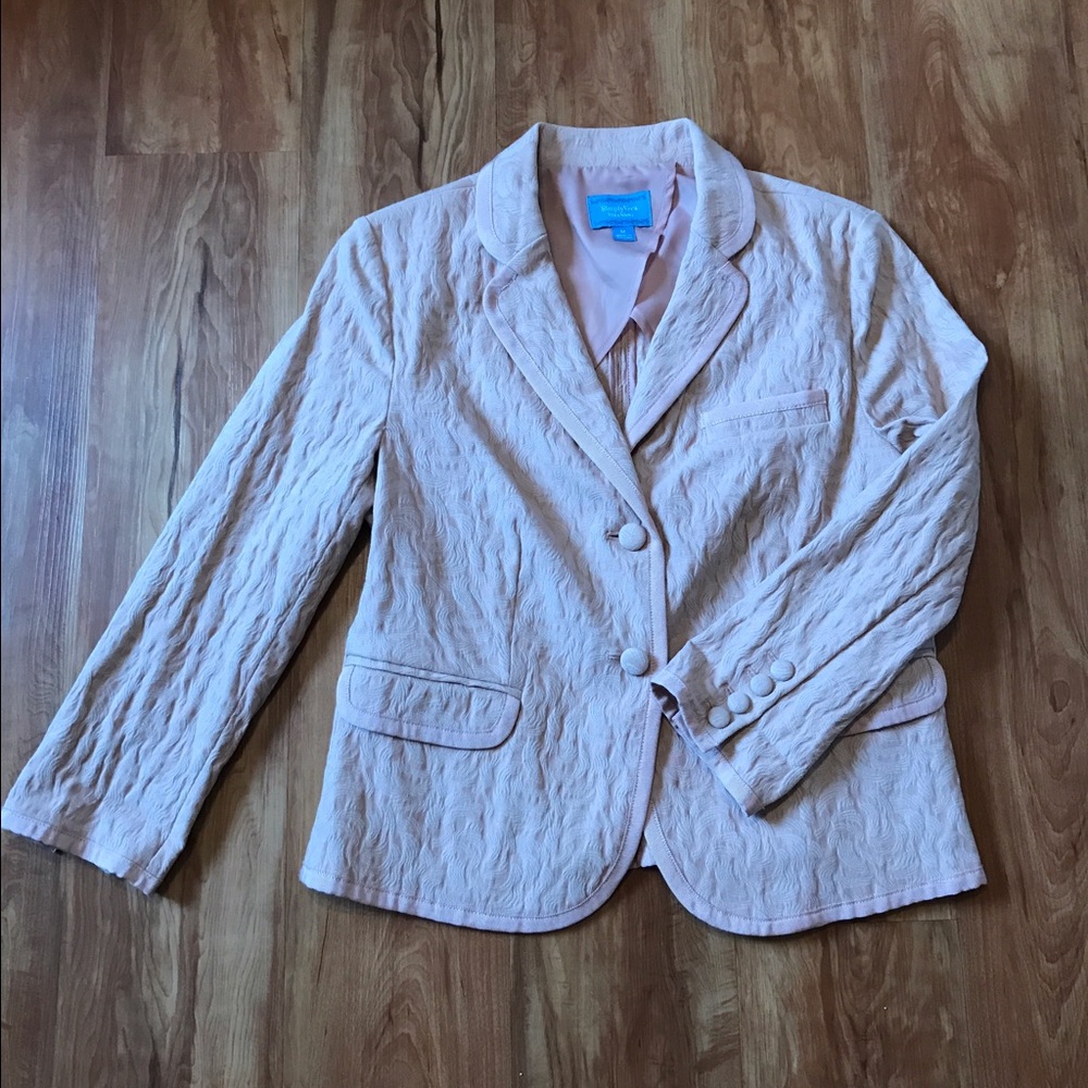 Simply Vera Wang pink blazer. Size M. Worn twice.