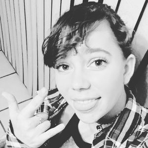 Meet your Posher, Joni