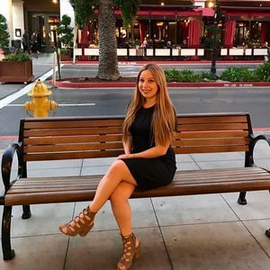 Meet your Posher, Andrea