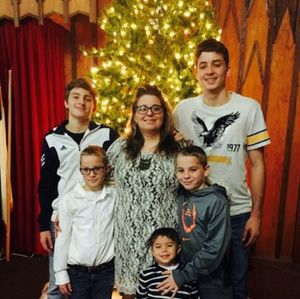 Meet your Posher, Lori