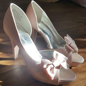 Pink Heels - Brand new
