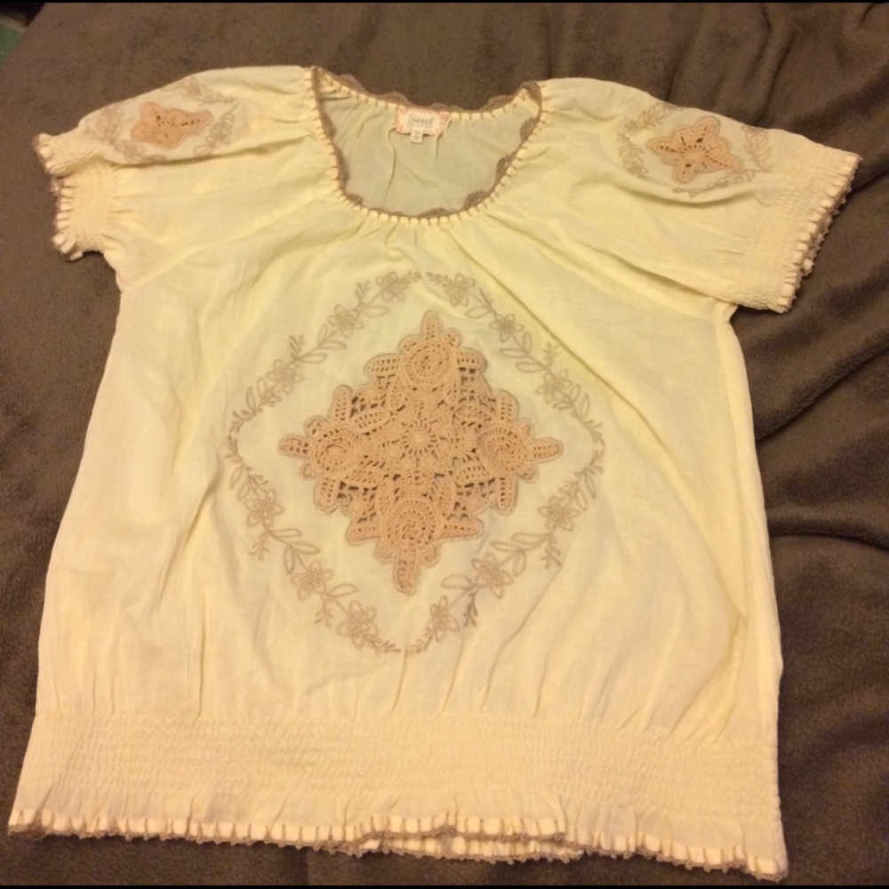 Looking for the perfect festival shirt? Here it is