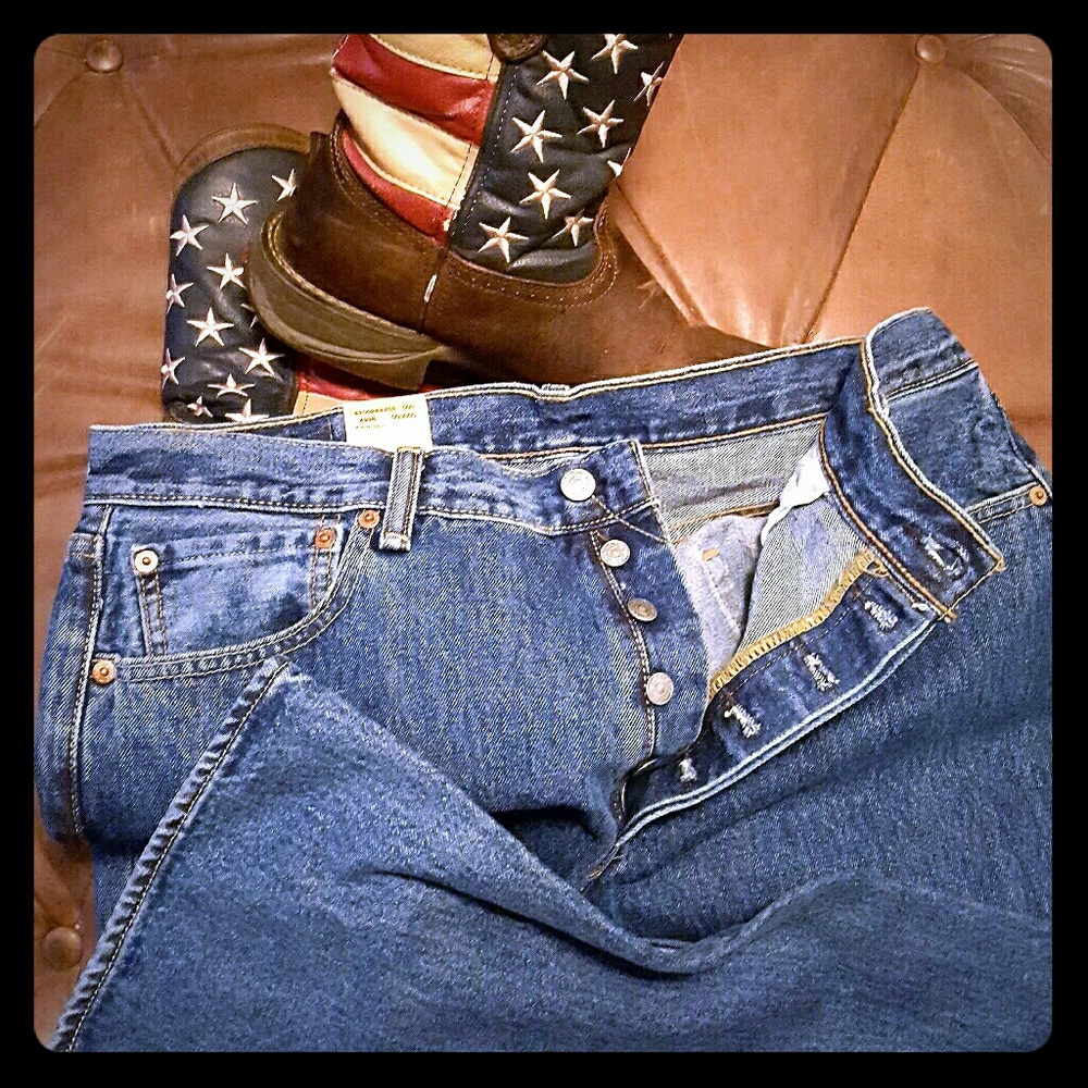 Men Levi original button fly 501 jeans.