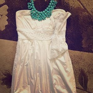 White strapless dress