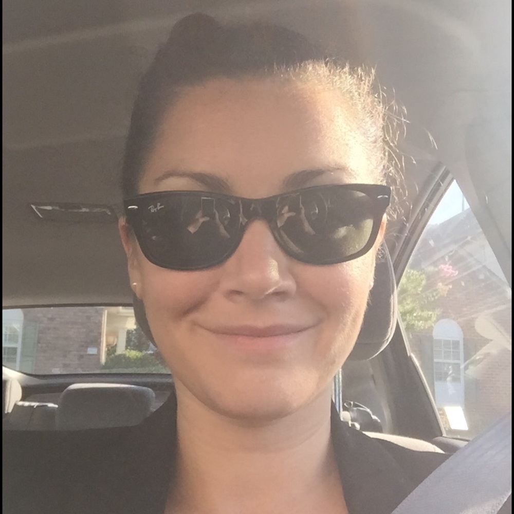Meet your Posher, Victoria