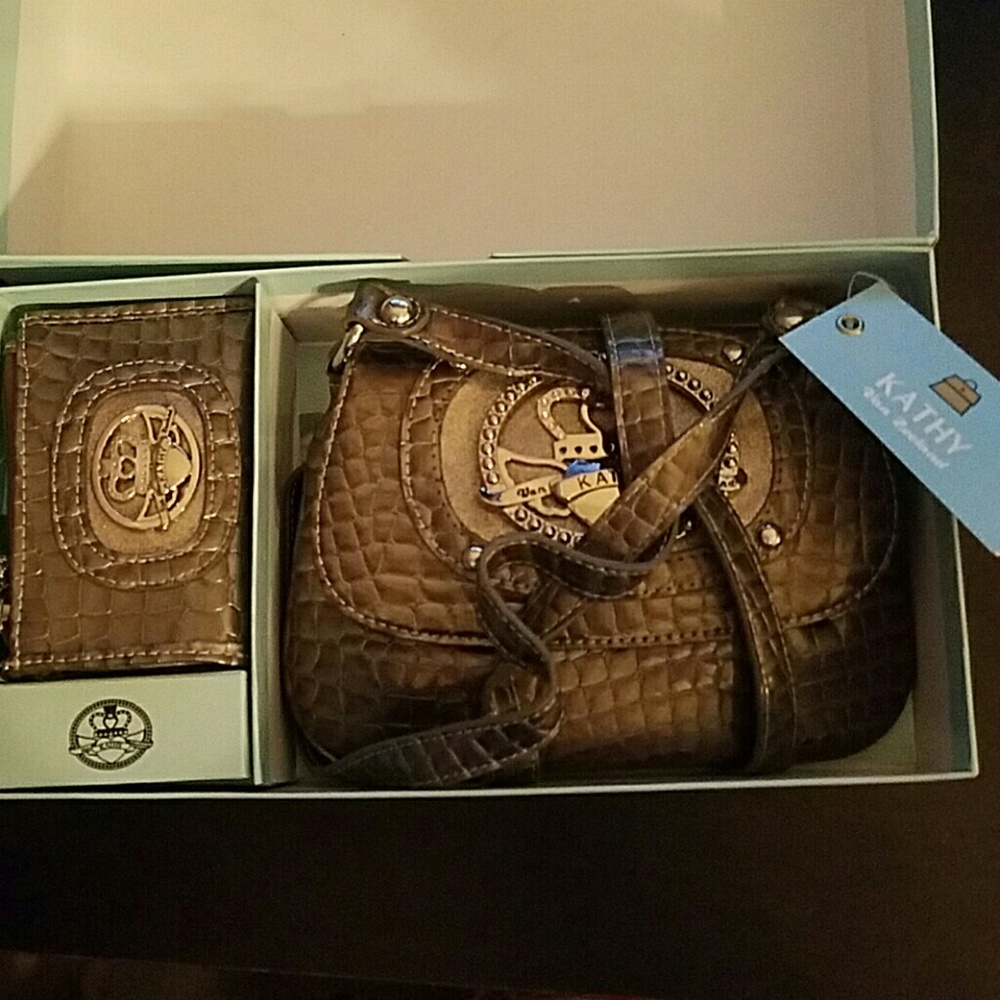 Kathy Van Zeeland Crossbody Purse Wallet Set