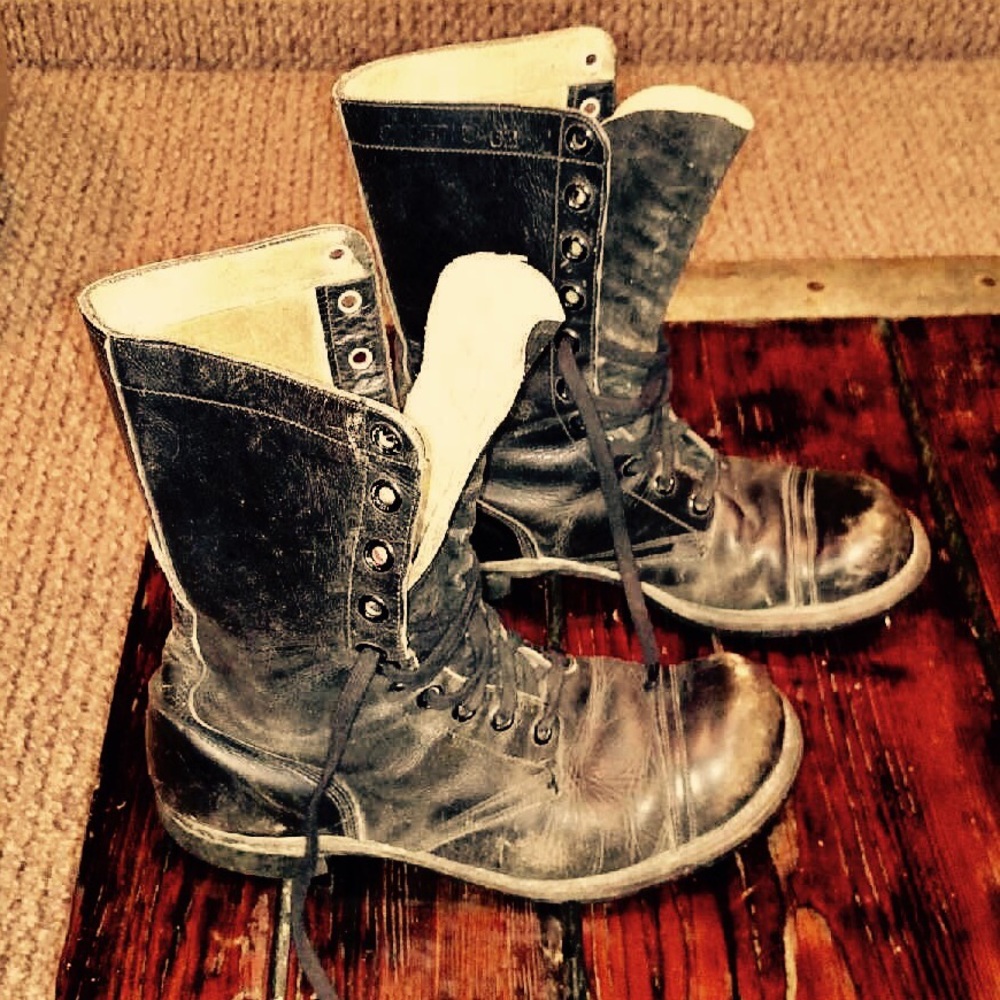 Vintage 60s MEN's size 9.5 black combat boots