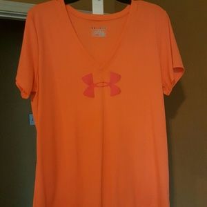 Ladies vneck tee