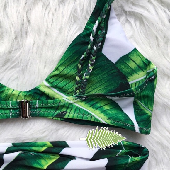 ‼️ONE LEFT🌿 Sexy Banana Leaf Floral Bikini - Picture 7 of 8