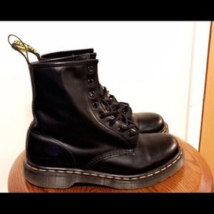 Dr. marten black lace up boots