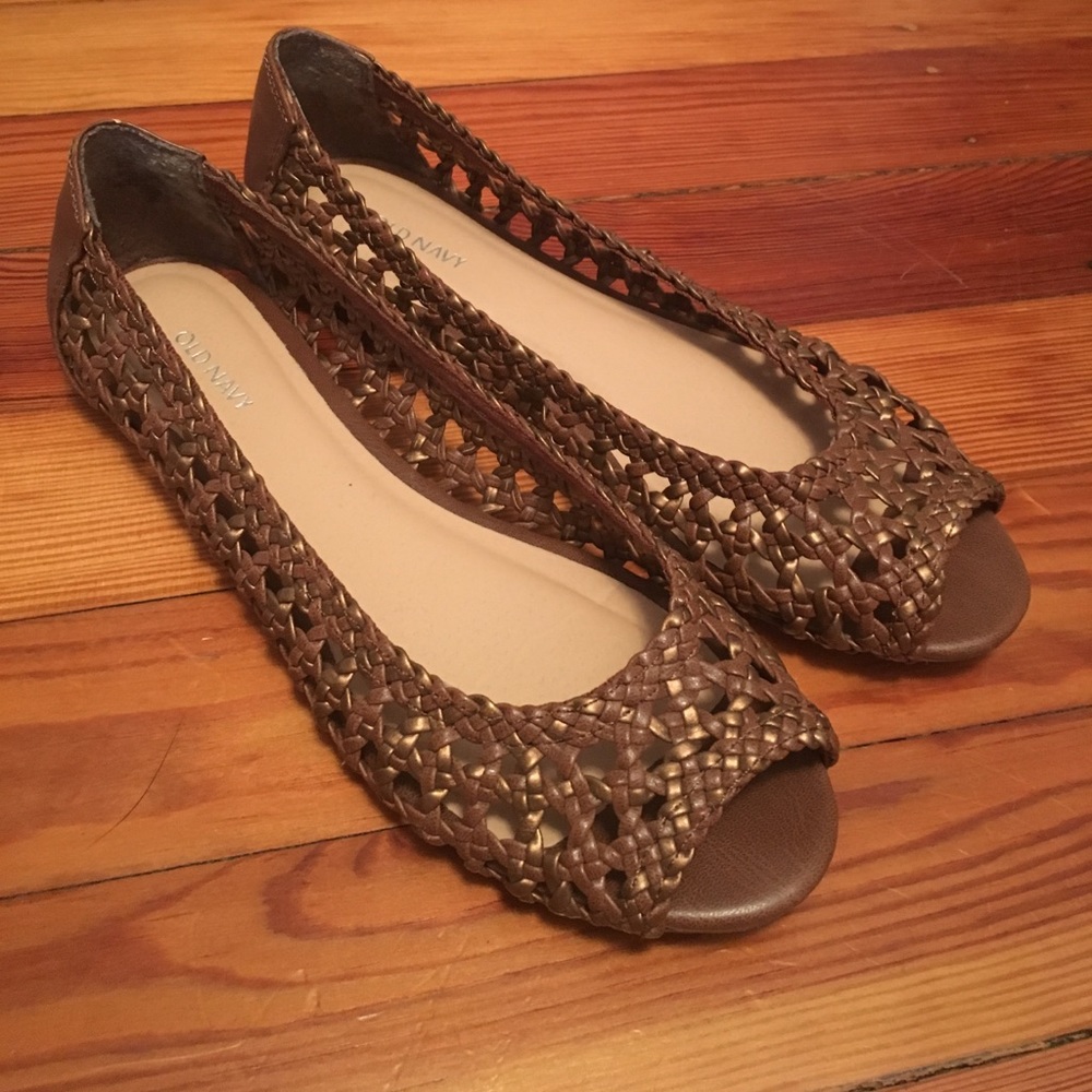 Woven flats
