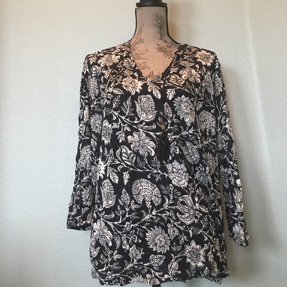 Lucky Brand soft bohemian shirt xl worn once.