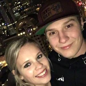 Meet your Posher, Corbin